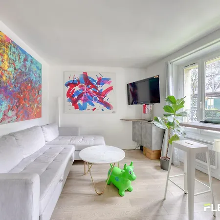 Beautiful And Bright Elegant Parisian 1-bedroom Appartamento *